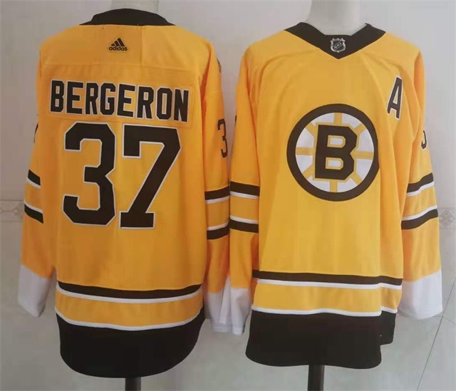 Boston Bruins jerseys 2022-023